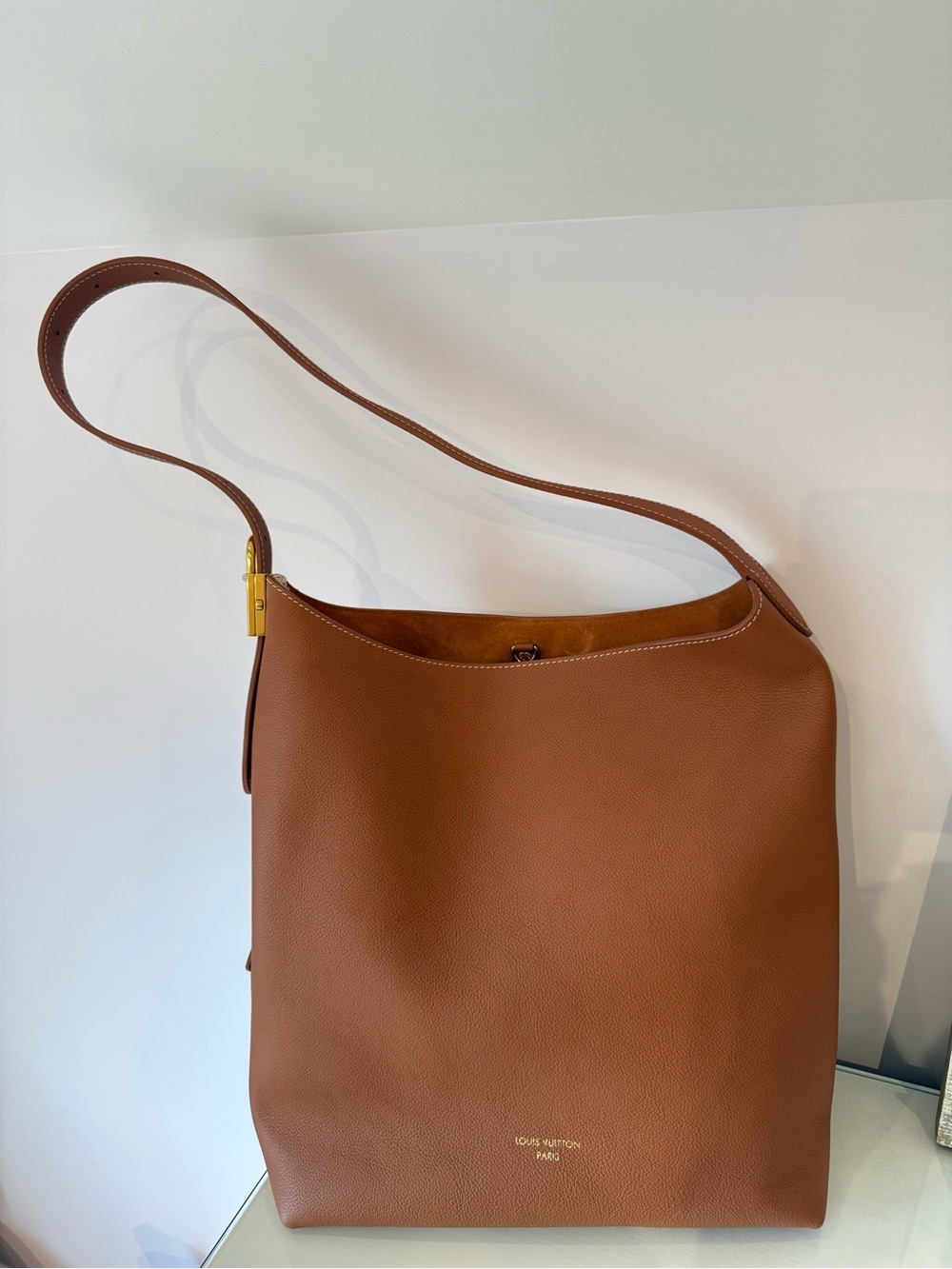 BNWT Louis Vuitton Low Key Hobo Bag in Cognac